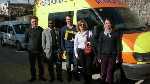 20140214_donacion_ambulancia_camerun.jpg